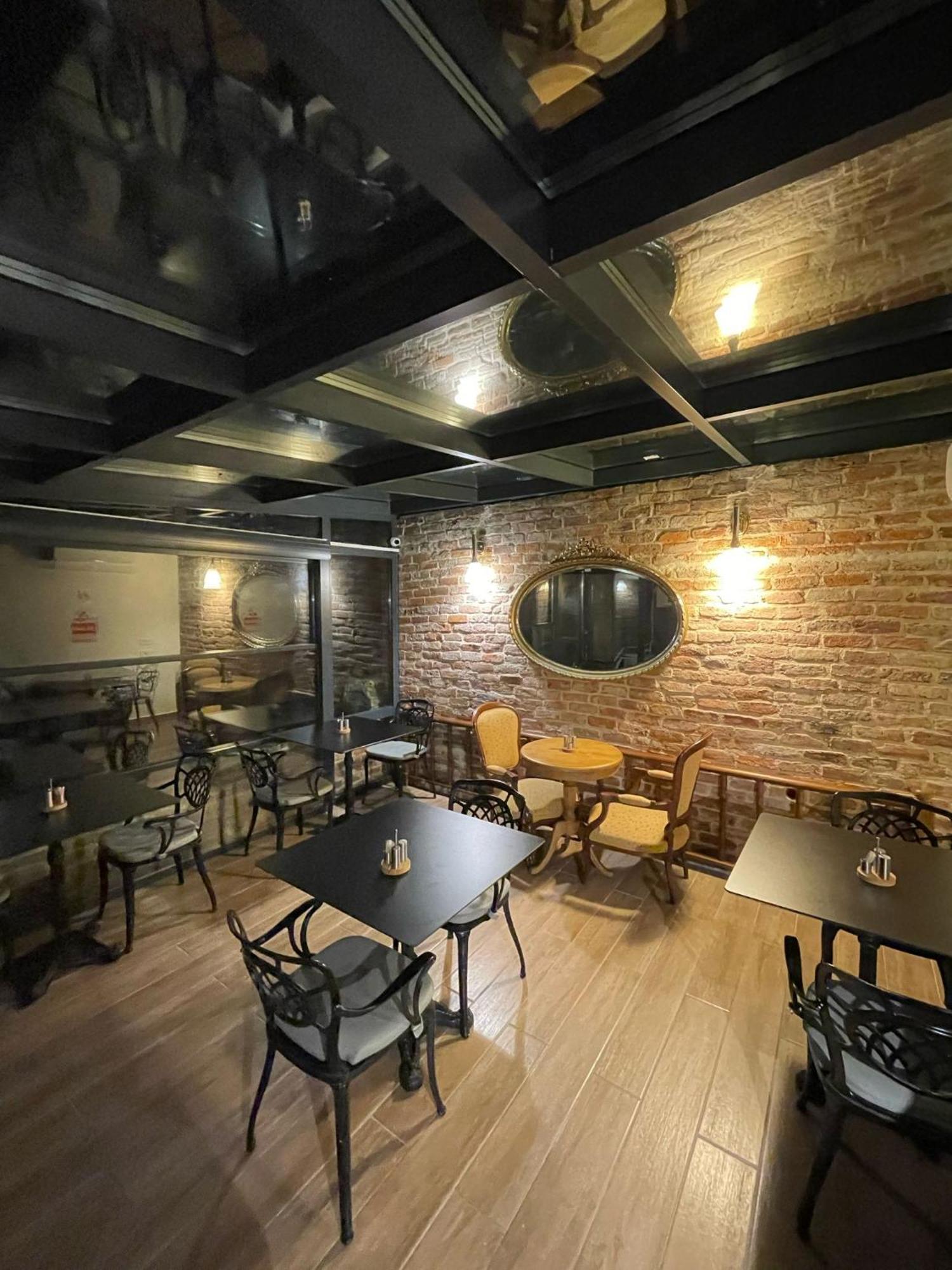 Andi Hotel 伊斯坦布尔 外观 照片